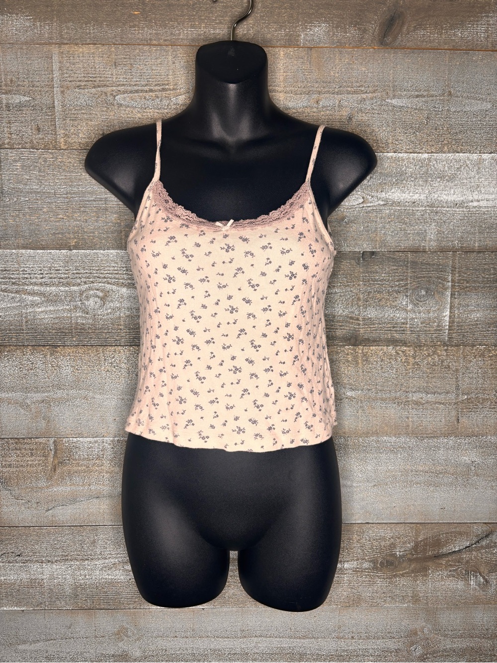 Brandy Melville Women’s Pink Floral Lace-Trim Camisole Top